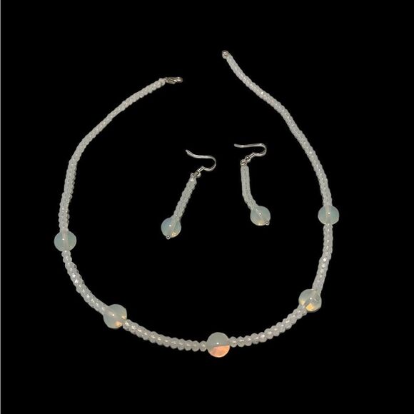 Gorgeous Moonstone Necklace Earring Set NWT. Black Friday sale! - Picture 2 of 10